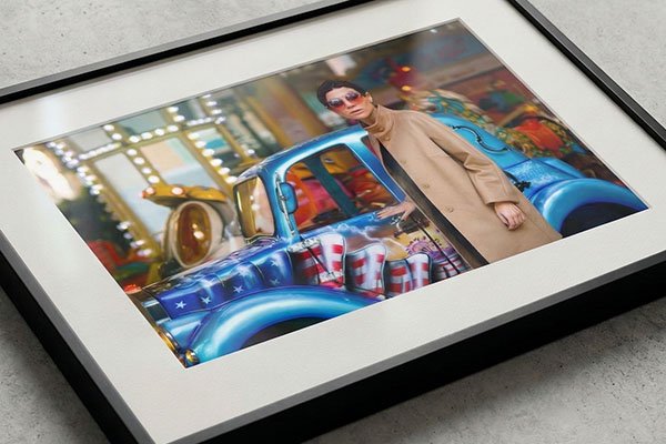 Less reflection, more artwork